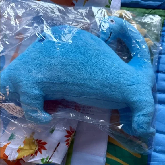 Dinosaur and‎ Palm Tree Quilt - Picture 8 of 8